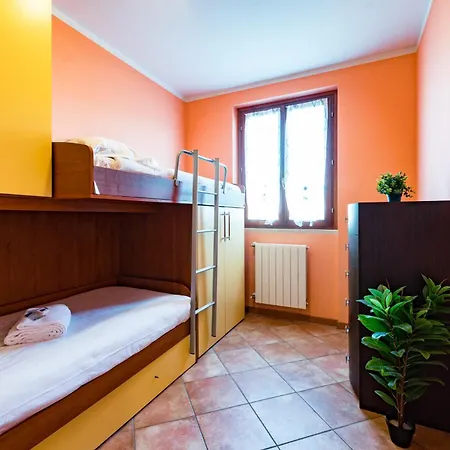 Apartment Artists - Con Terrazza E Piscina Rivoltella del Garda